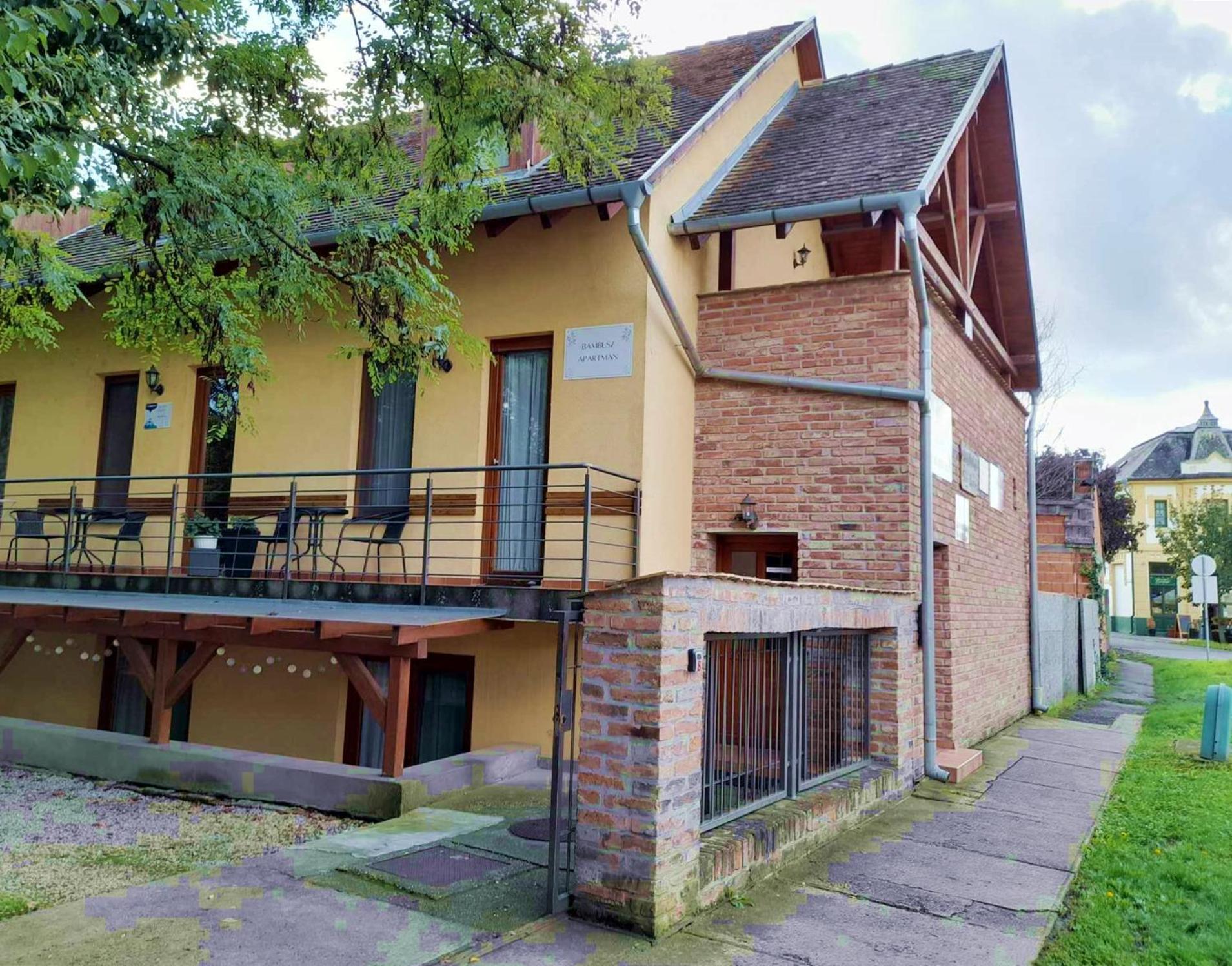 Bambusz Apartman 久洛 外观 照片