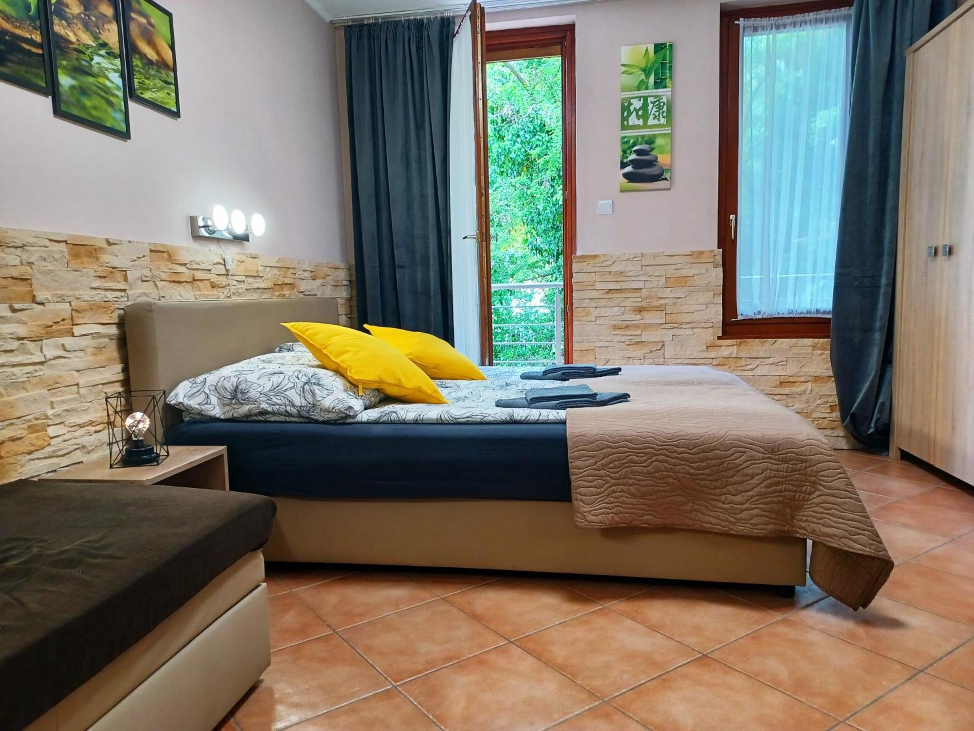 Bambusz Apartman 久洛 外观 照片